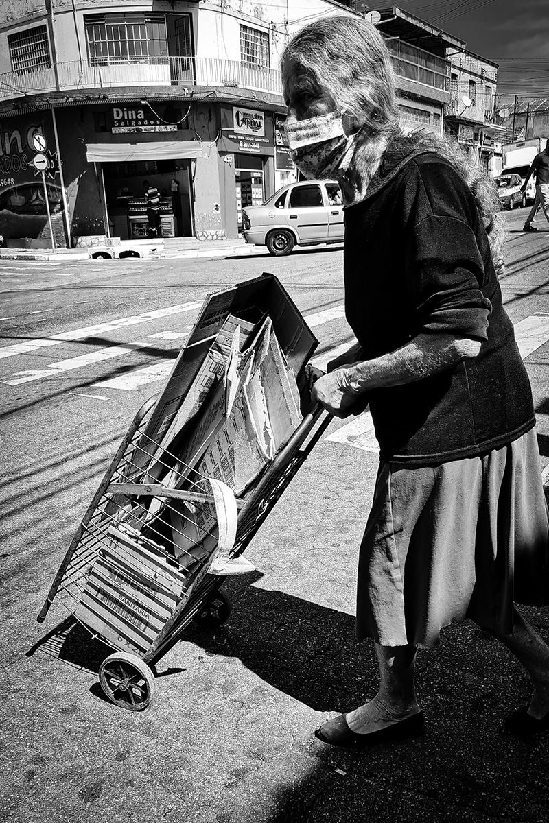 by Daniela Cordeiro