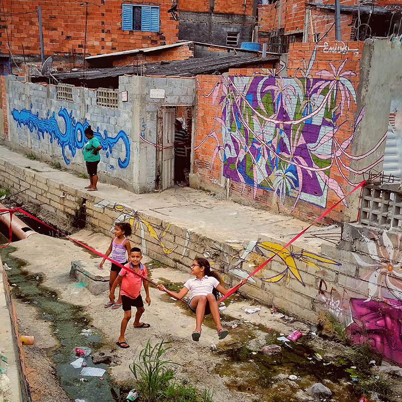by Daniela Cordeiro